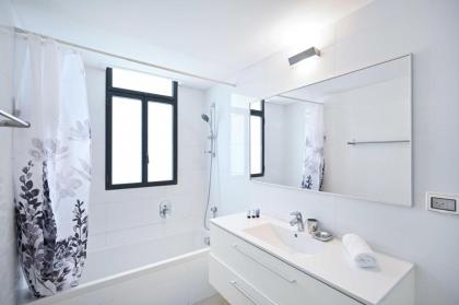 NOGA vibes 2BR in JAFFA by Holyguest - image 11