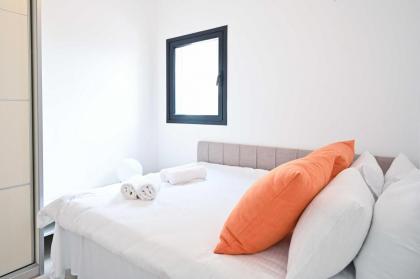 NOGA vibes 2BR in JAFFA by Holyguest - image 12