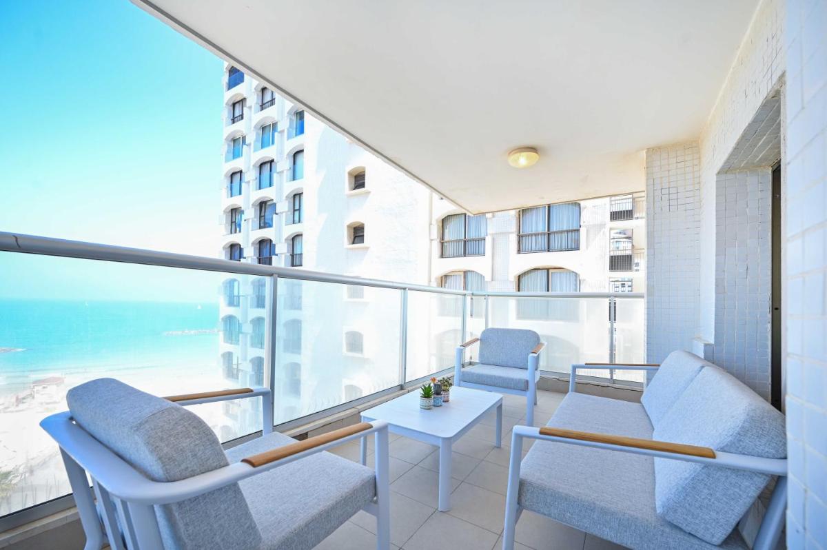 Elegant Sea View at Orchid Hotel by HolyGuest - main image