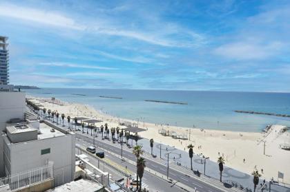 Elegant Sea View at Orchid Hotel by HolyGuest - image 4