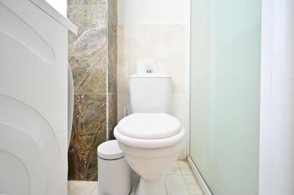 Stylish 2BR in Central TLV by HolyGuest - image 12