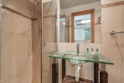 Penthouse 3BR in Ben Yehuda By Holiday Rentals - image 10