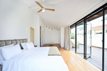 The Neve Tsedek 4BR VILLA by HolyGuest - image 14