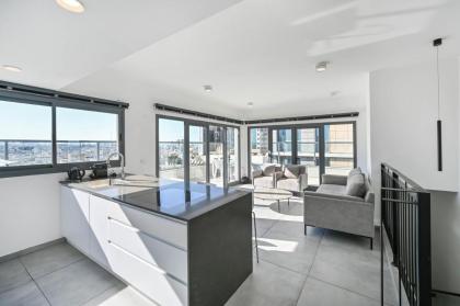 Glamorous 3BR Penthouse near Rothschild Boulevard Tel Aviv