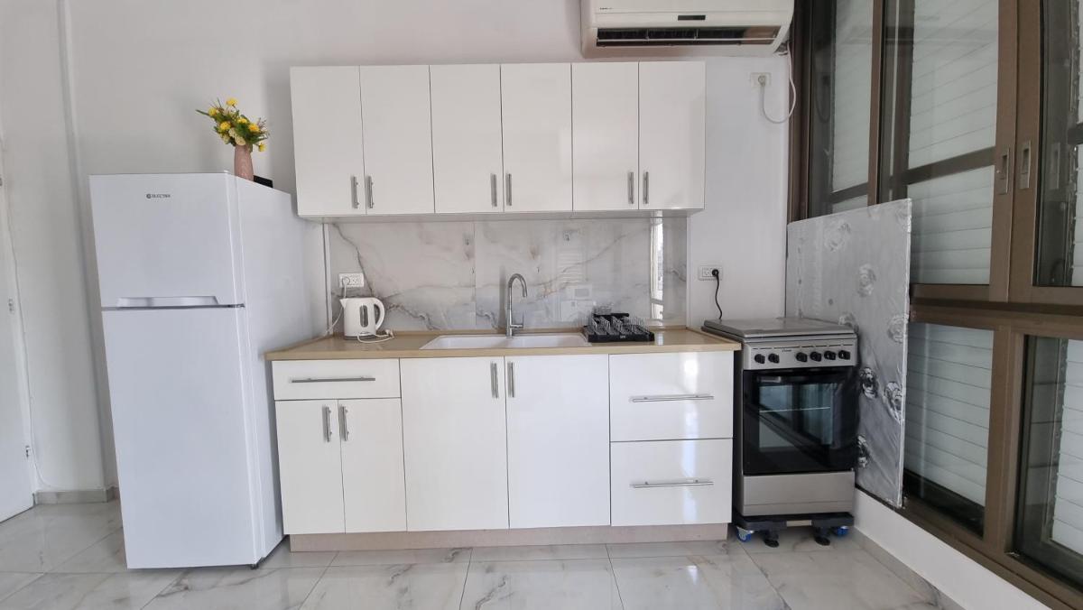 New Stylish Apartment with Balcony Close to Tel Aviv - main image