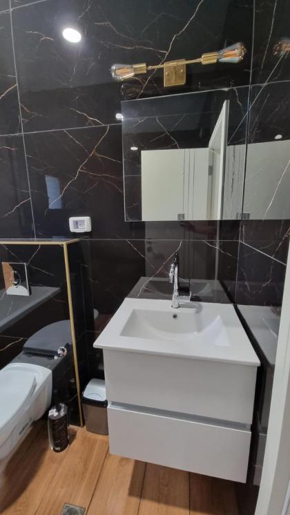 New Stylish Apartment with Balcony Close to Tel Aviv - image 14