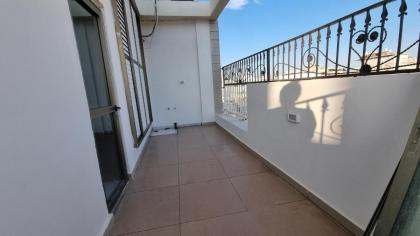 New Stylish Apartment with Balcony Close to Tel Aviv - image 8