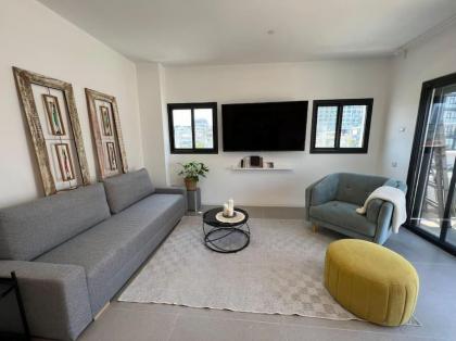 Beach Rooftop Apartment - image 14
