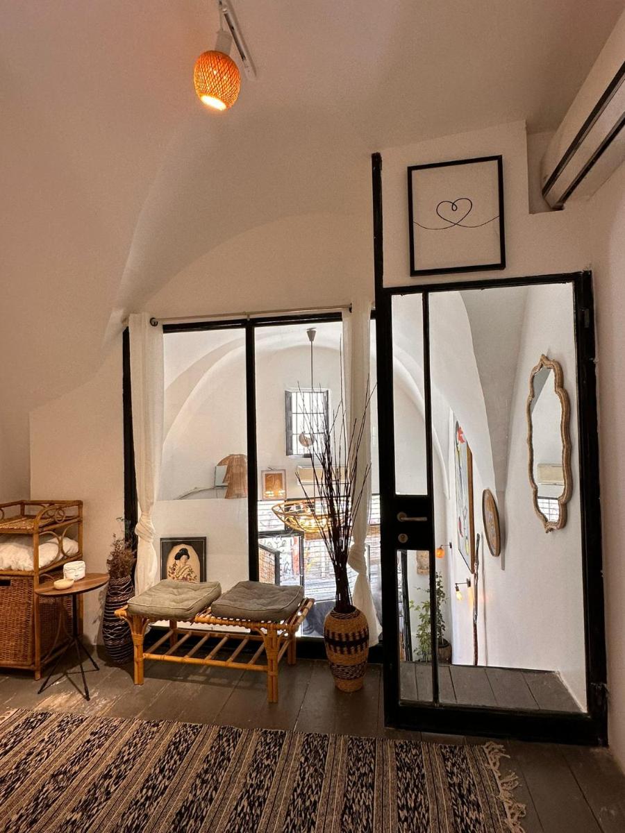 Private room in cozy light apartment in Jaffa - image 5