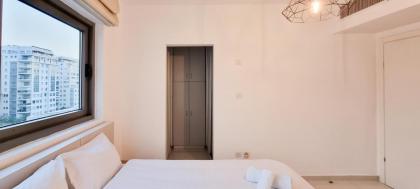 Spacious Condo in New North by FeelHome - image 12