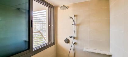Spacious Condo in New North by FeelHome - image 16