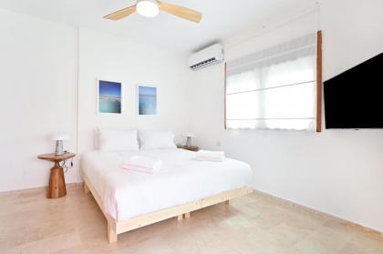 The Levana 3BR Duplex Penthouse by HolyGuest - image 7