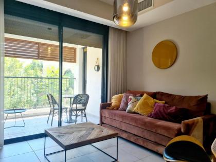 Jaffa Gem - By Beach Apartments TLV - image 3