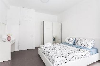 Port 2 Bedroom with 2 showers apartment 