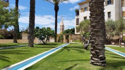 Deluxe 2BR Apt w Pool in Historical Jaffa by Sea N' Rent - image 11