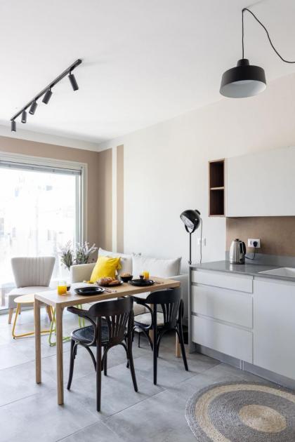 Bright & Chic Apartment with Mamad in the City by Sea N' Rent - image 27