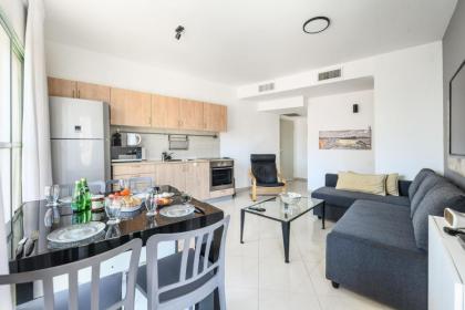 Elegant Sea-View Apartment with Mamad in the Heart of Tel Aviv by Sea N' Rent - image 15