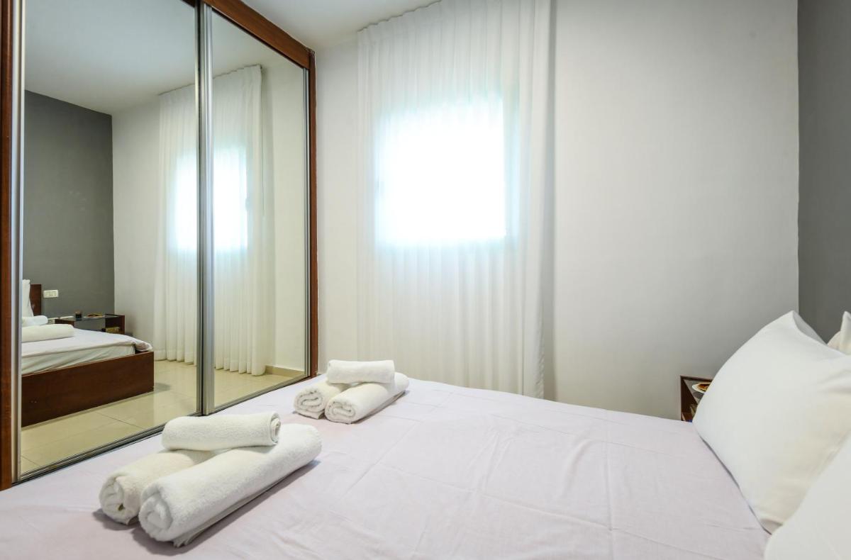Elegant Sea-View Apartment with Mamad in the Heart of Tel Aviv by Sea N' Rent - image 6