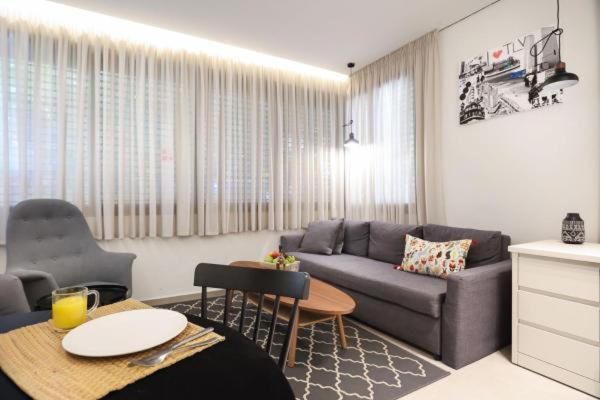 Cozy Apartment in the Heart of Tel Aviv Sea N' Rent - main image