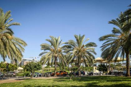 Vibrant 2BR apt w Balcony 5-min from the Beach by Sea N' Rent - image 4