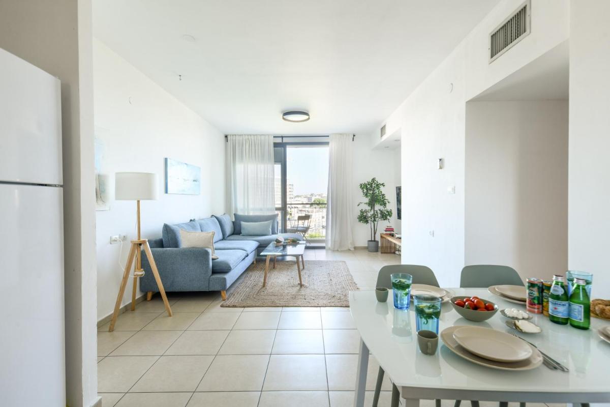 Vibrant 2BR apt w Balcony 5-min from the Beach by Sea N' Rent - image 6