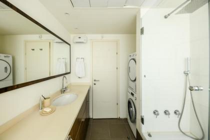 Chic 2BR Apt w Large Windows in Tel Aviv Old North Sea N' Rent - image 19
