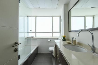 Chic 2BR Apt w Large Windows in Tel Aviv Old North Sea N' Rent - image 20