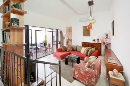Lovely 2BR Apt w Balcony in Neve Tzedek Area Sea N' Rent Tel Aviv 