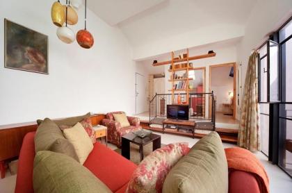 Lovely 2BR Apt w Balcony in Neve Tzedek Area Sea N' Rent - image 14