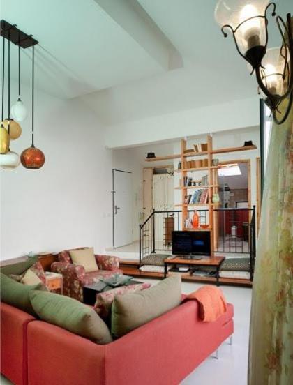 Lovely 2BR Apt w Balcony in Neve Tzedek Area Sea N' Rent - image 6
