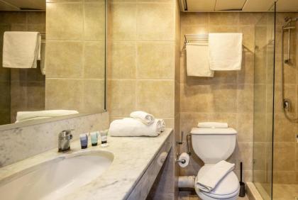 Grand Sea View Retreat by Sea N' Rent - image 3