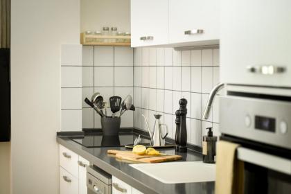 Simple Living 1BR Apartment in Tel Aviv Center by Sea N' Rent - image 16