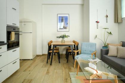 Simple Living 1BR Apartment in Tel Aviv Center by Sea N' Rent - image 7