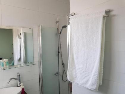 Airport Guest House - image 10