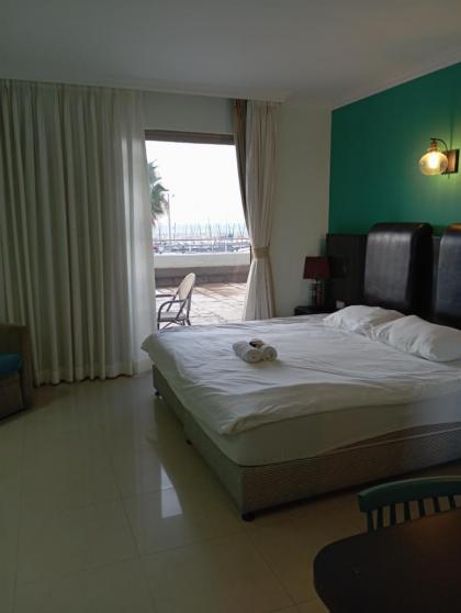 Marina Beach Hotel - image 13