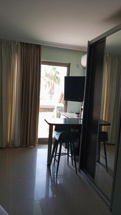 Marina Beach Hotel - image 18
