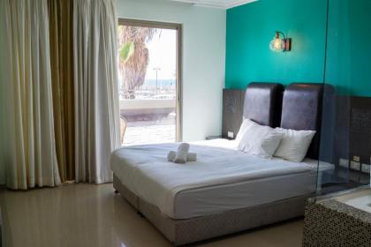 Marina Beach Hotel - image 3