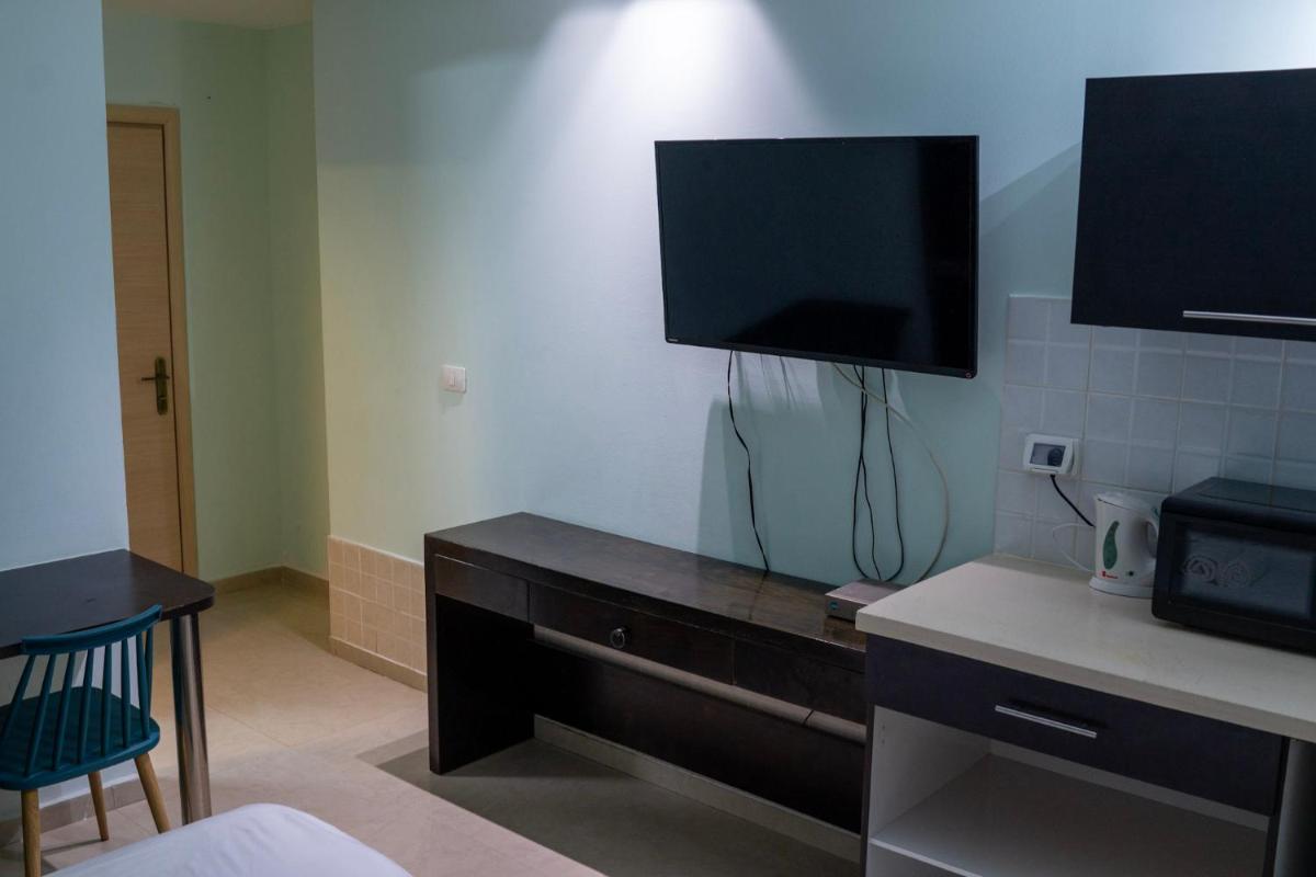 Marina Beach Hotel - image 6