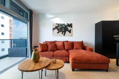 Buzzing Florentin new 1BR By Holiday Rentals