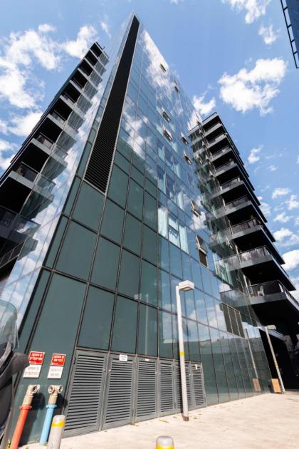 Buzzing Florentin new 1BR By Holiday Rentals - image 12