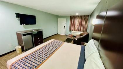 Moonlight Inn and Suites Houston