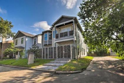 Southwest Houston Home with Balconies and Patio! Texas