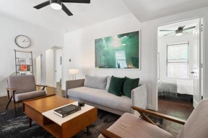 Abode Montrose 2-Bedroom - image 5