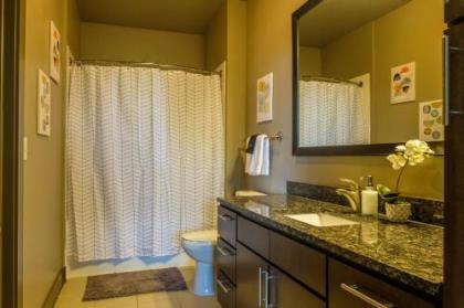 Modern and Walkable Studio Apts by Frontdesk - image 3