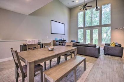 Upscale EaDo Townhome - Walk to BBVA and Bars! - image 5
