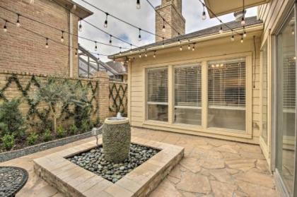 West Houston Home with Cozy Yard Walk to Shops - image 2