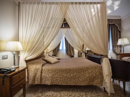 Hotel Dell'Opera - image 3