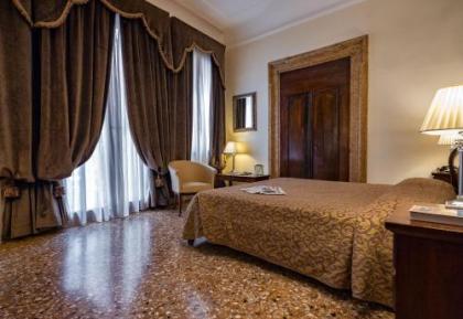 Hotel Dell'Opera - image 4