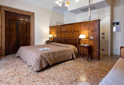 Hotel Dell'Opera - image 5