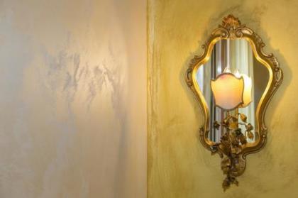 Hotel Pantalon - image 20